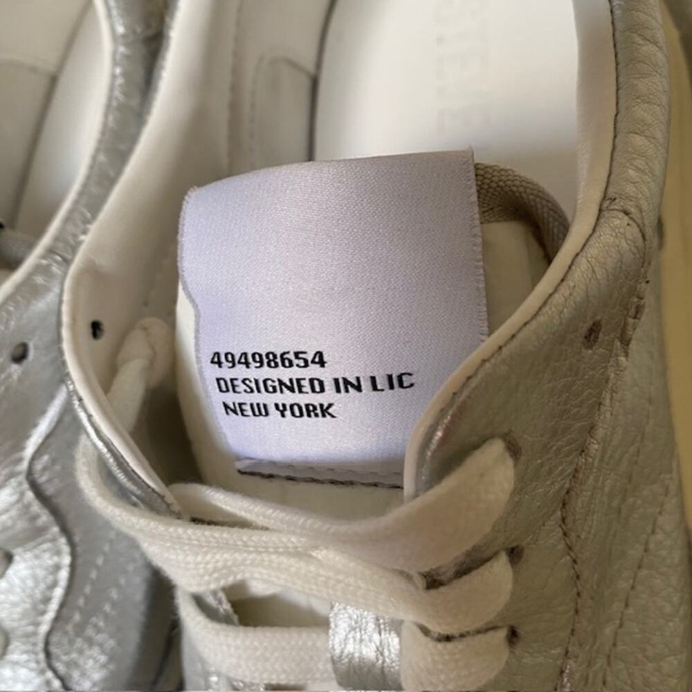 Steve Madden Everlie‎ Silver Lea Flat Fashion Lace-Up Sneakers Women's 9.5M - Picture 7 of 15